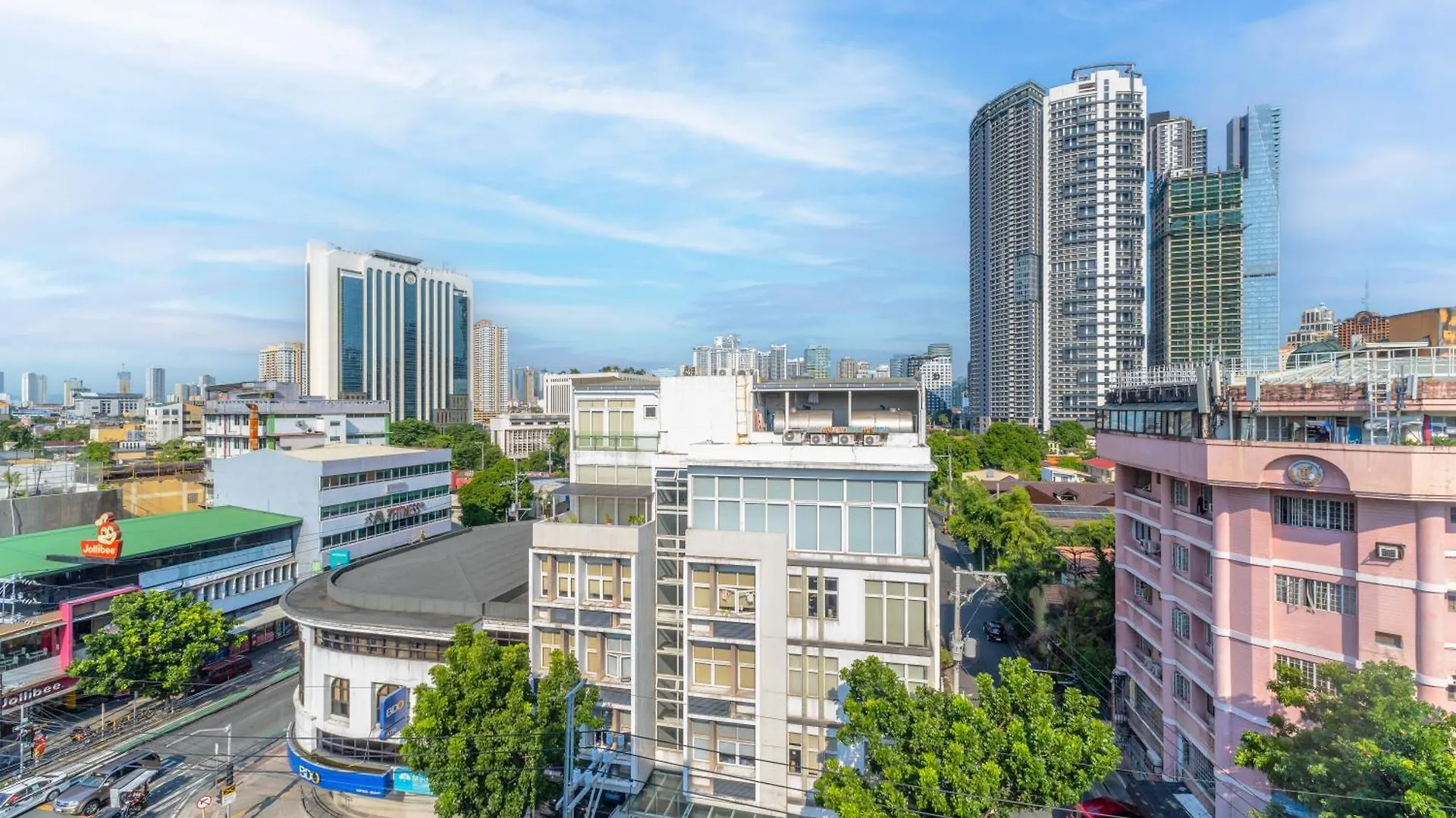 Redenza Suites Makati City
